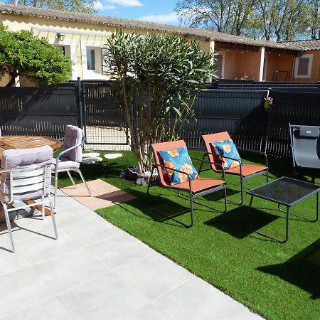 Appart Cosy Avec Son Exterieur Chaleureux,Piscine Et Parking Prive Fontvieille Εξωτερικό φωτογραφία
