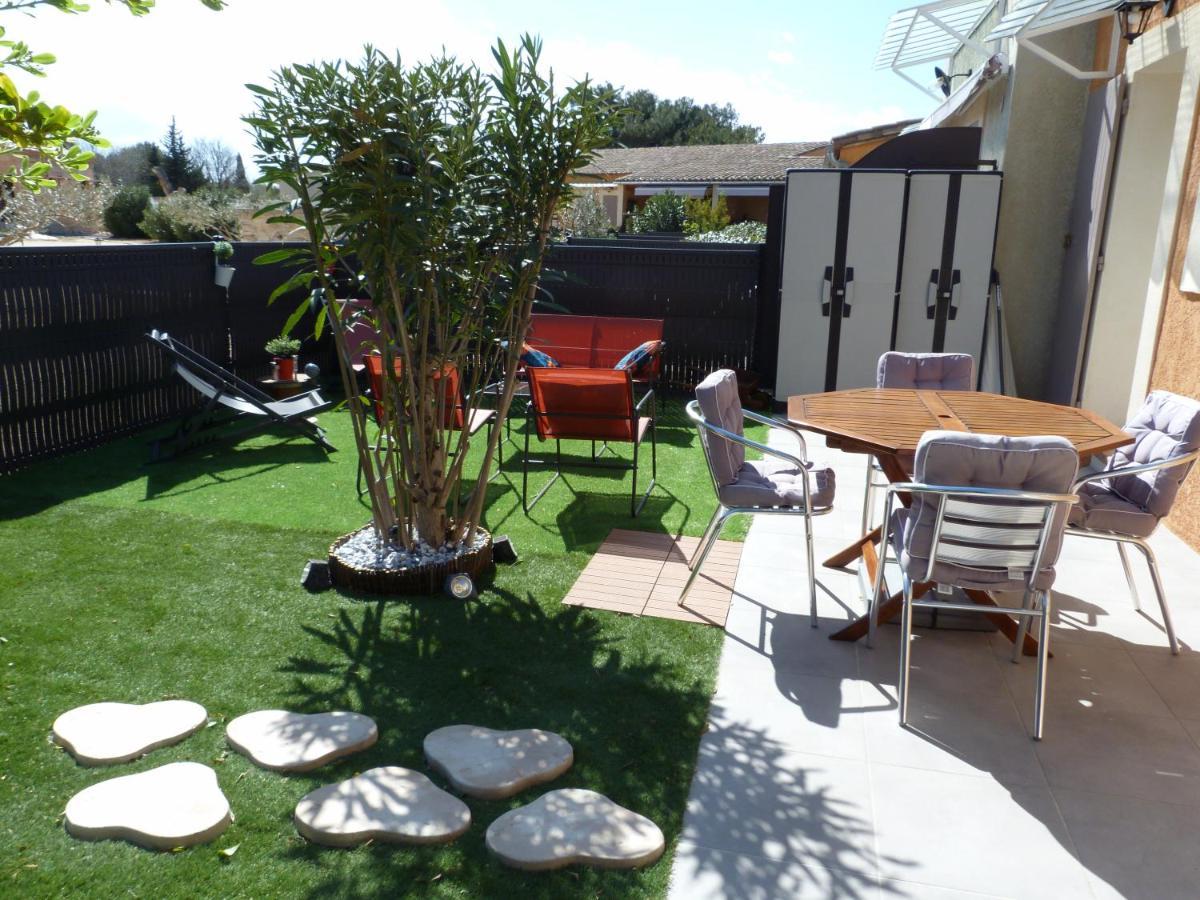Appart Cosy Avec Son Exterieur Chaleureux,Piscine Et Parking Prive Fontvieille Εξωτερικό φωτογραφία